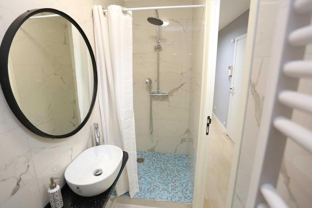 Luxe Gambetta - Sea View Apartment Ница Екстериор снимка